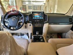 تۆیۆتا لاند کروزەر